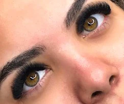 Resultado de cílios com volume.